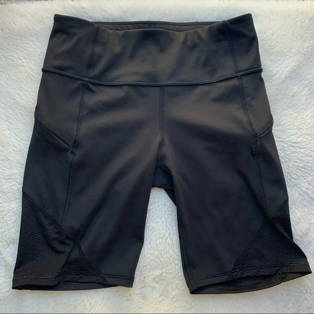 Athleta small biker black Short - Image 2