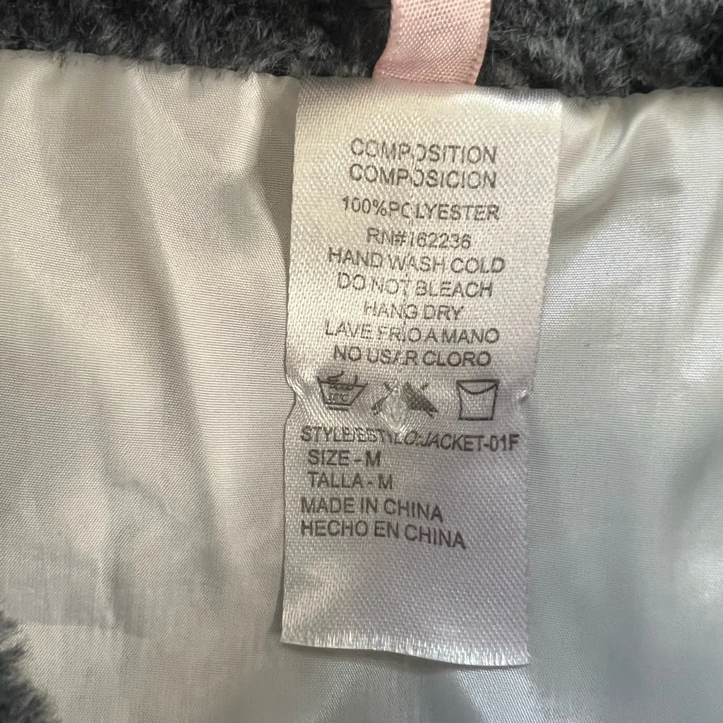 Cherie Design Black and White Checkered Fleece Jacket Sz Medium - Image 4