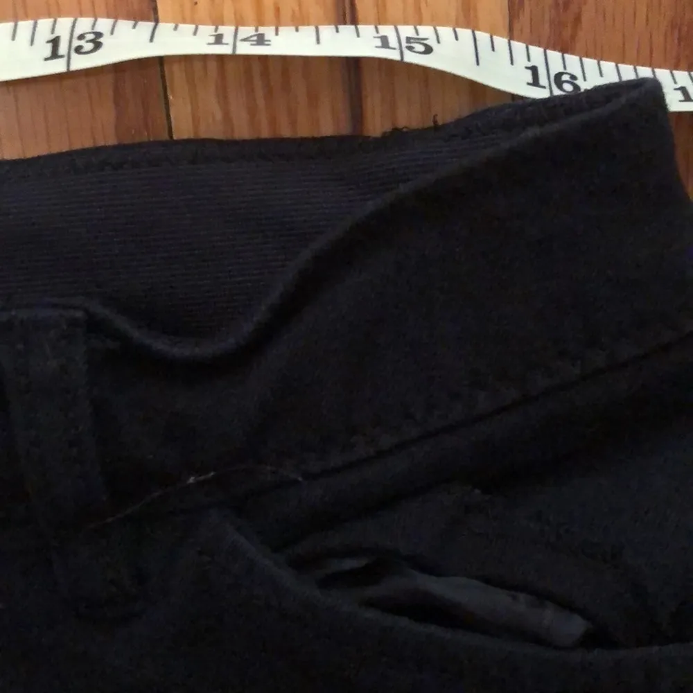So Slimming by Chico’s Black Jeans Short - Image 5