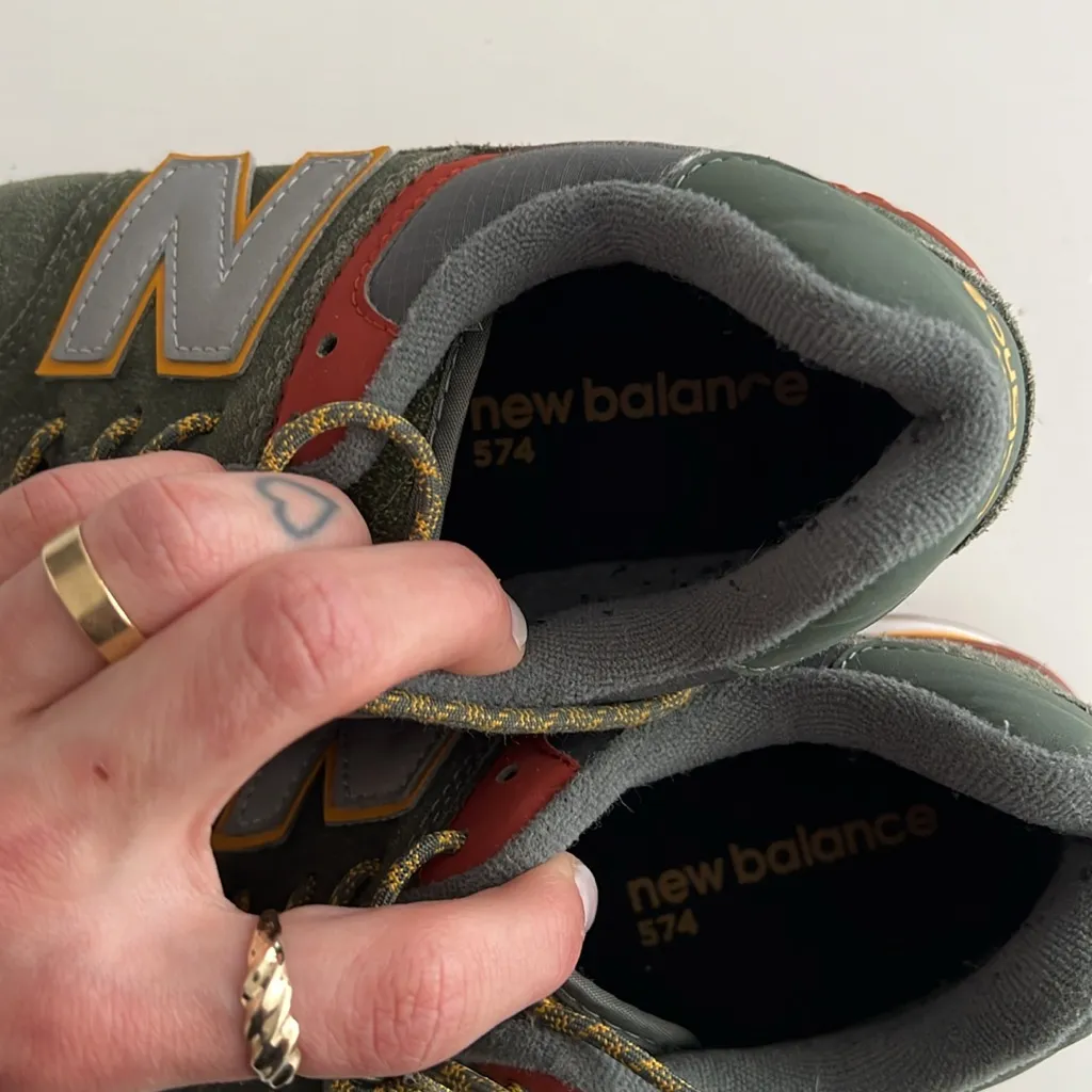 New Balance Green and Red Sneakers Size US 5 UK 4.5 EU 37.5 - Image 3