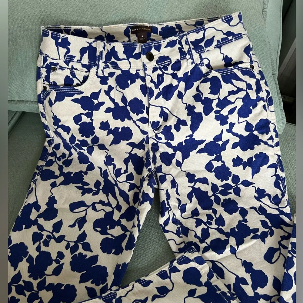 Dana Buchman Blue Print Pants (size: 4) - Image 2