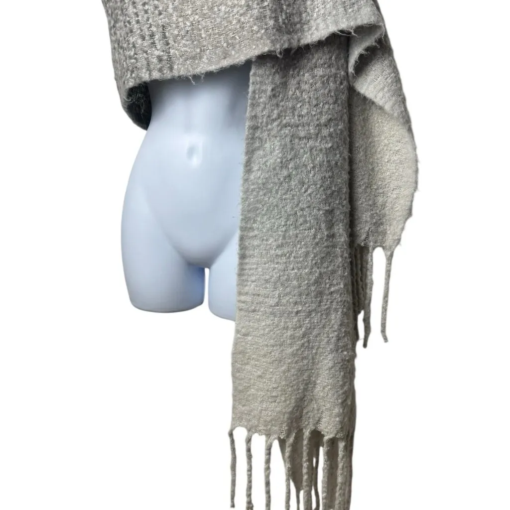 MER SEA Always by the Sea‎ Gray Ombré Classic Capsule Cozy Wrap Scarf Fringed OS - Image 4