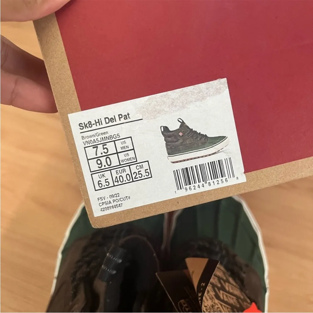 Vans unisex Sk8-Hi Del Pato MTE-2
Women 9.0 US - Image 10