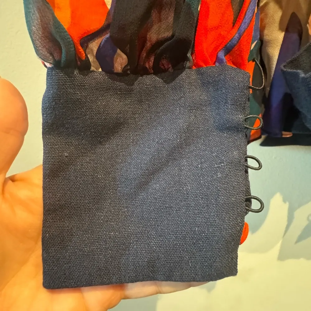 PatBO NWT Moscow Abstract Ruffle Belted Blouse size 6 Blue - Image 9