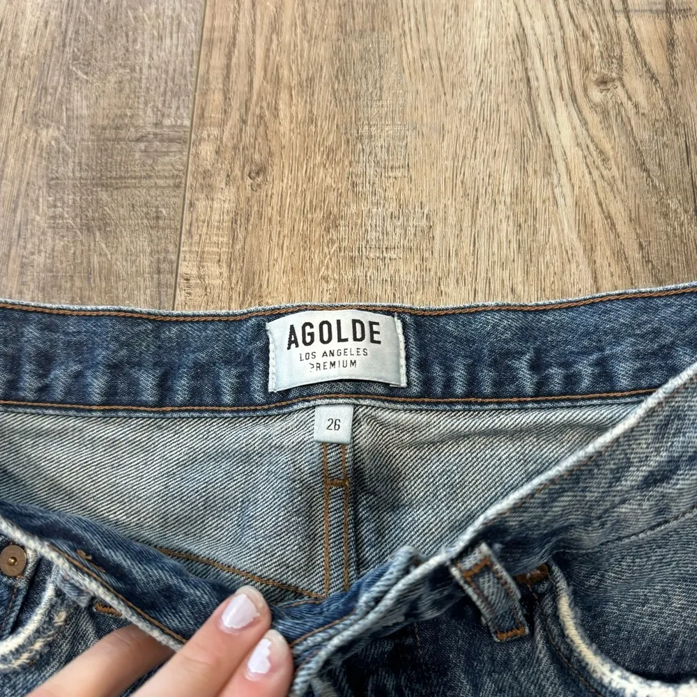 Agolde Blue High-Waisted Distressed Jean Shorts Size 26 - Image 2