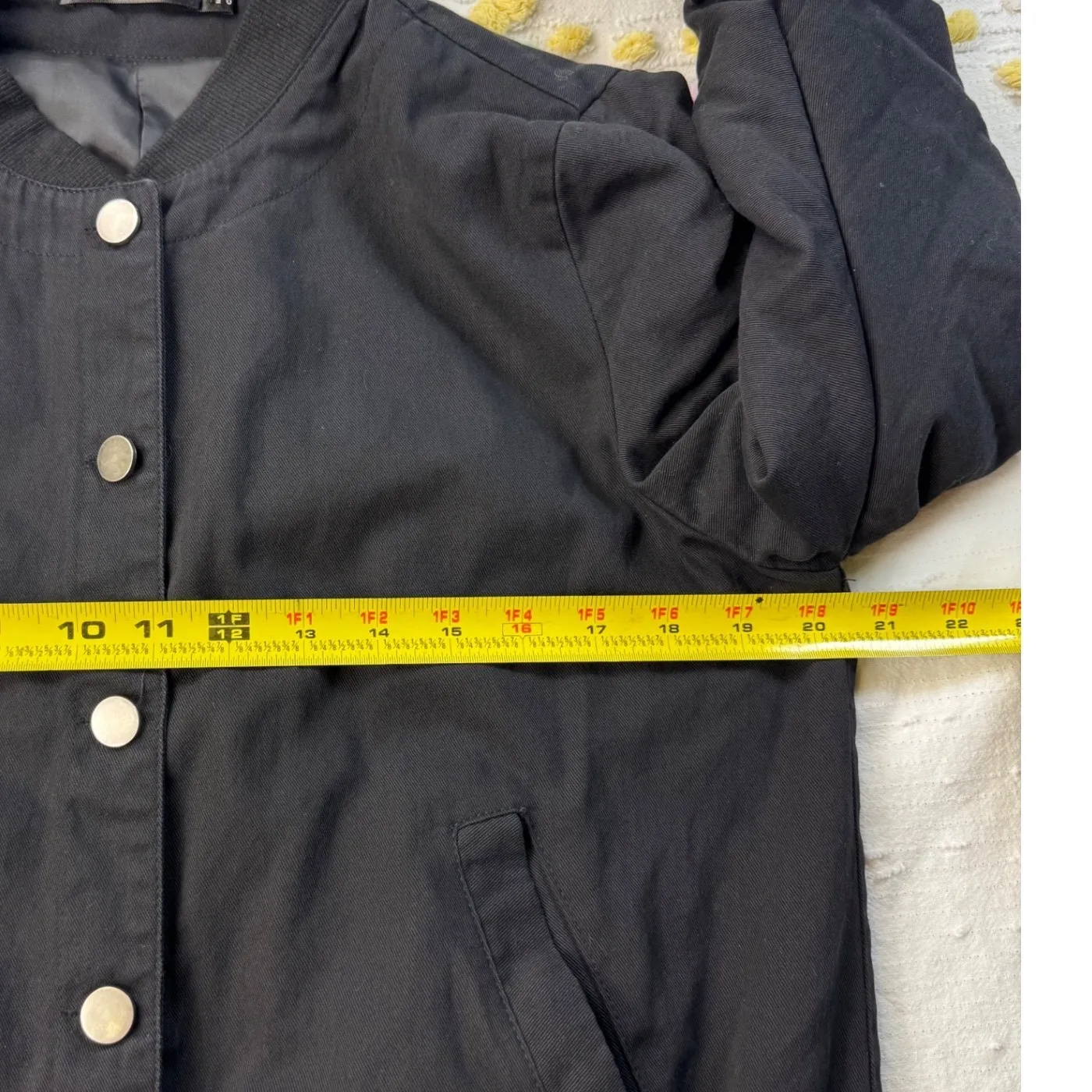 Doe & Rae Black Ruched Sleeve Bomber Jacket Women's Size S - Image 4