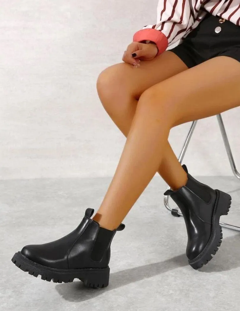 Boots Black Size 9.5 - Image 2