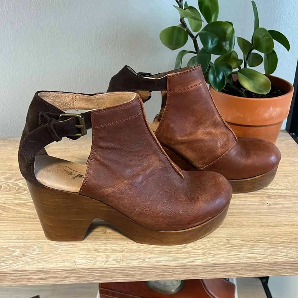 Free People Amber Orchard Wooden Wedge & Leather Platform Clogs, US 10.5/  EU 41 - Image 6