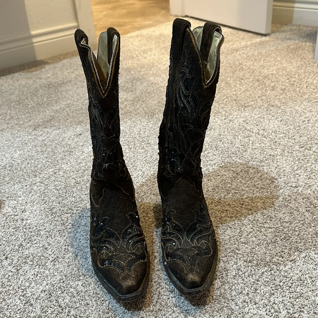 Corral  Brown and Black Embroidered Cowgirl Boots - Image 7