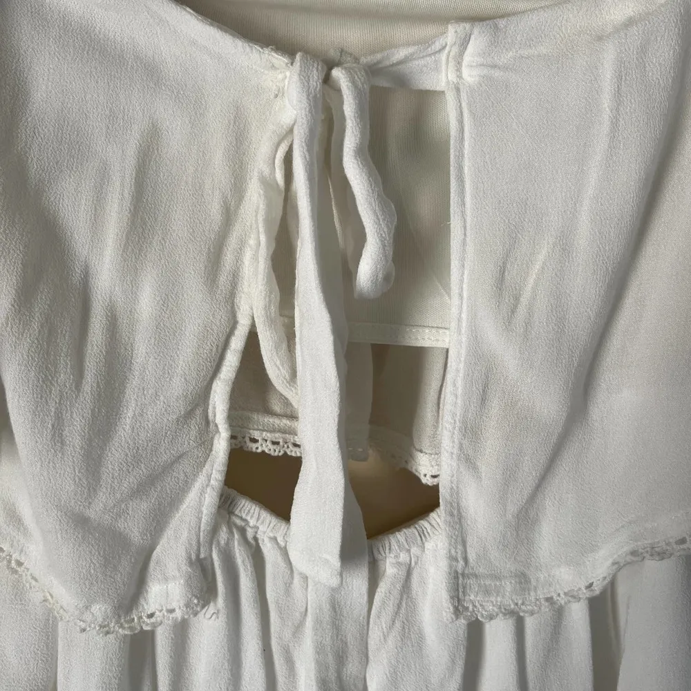 TOBI White Strapless Romper with Back Tie Size Small - Image 5