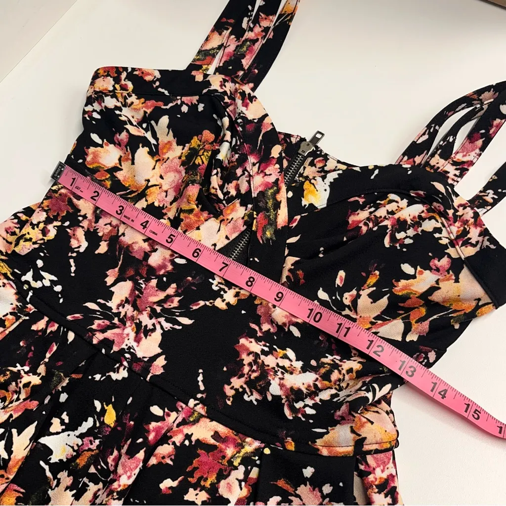 Dark Floral romper pockets shorts one piece zipper back double straps summer xs Black - Image 5