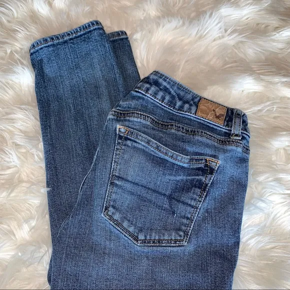 American Eagle Boy Crop Stretch Jeans Button Fly - Image 2