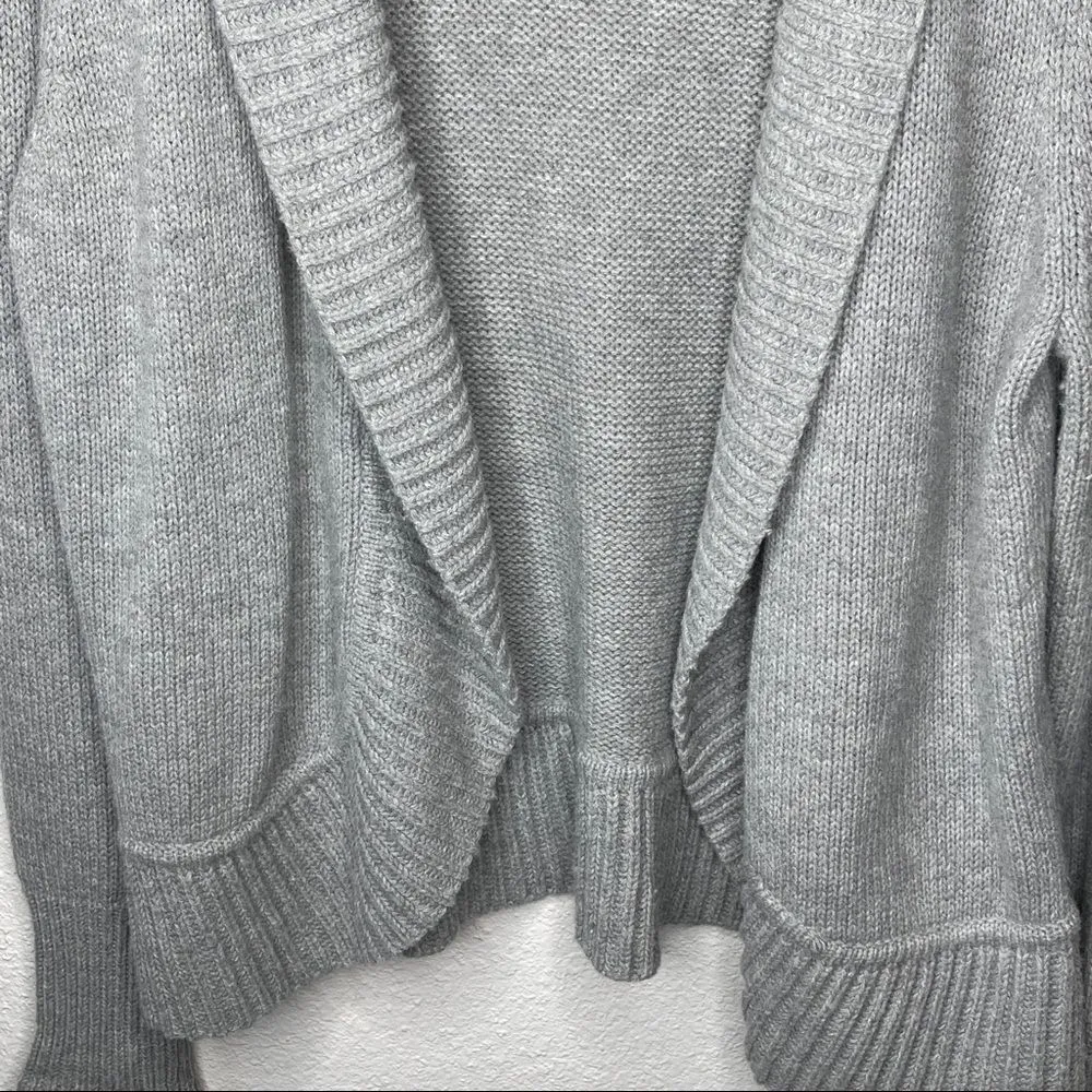 Talbots Petites Cardigan Sweater Gray‎ - Image 5