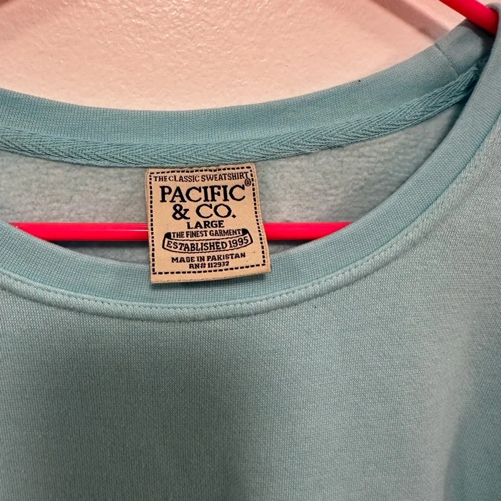 Great Lakes Michigan sweatshirt! Light blue cozy crewneck size large! - Image 3