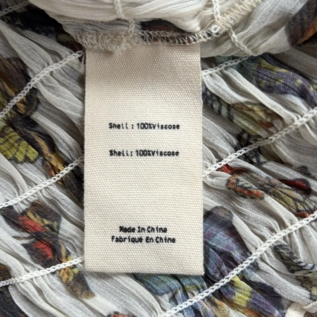 Like New L’AGENCE Bexley Top Butterfly Print Off Shoulder Smocked XS Retail $260 - Image 9