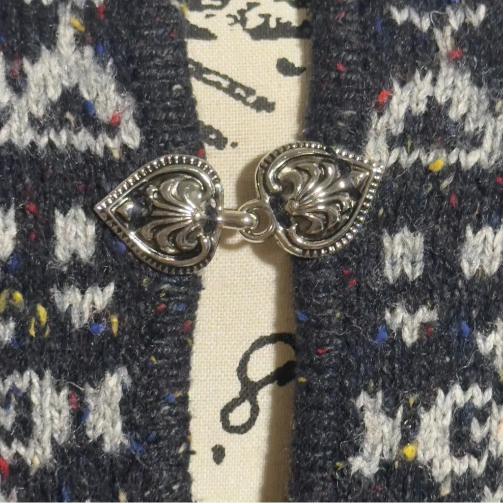 Marsh Landing Black‎ and Gray Cardigan Sweater - Image 6