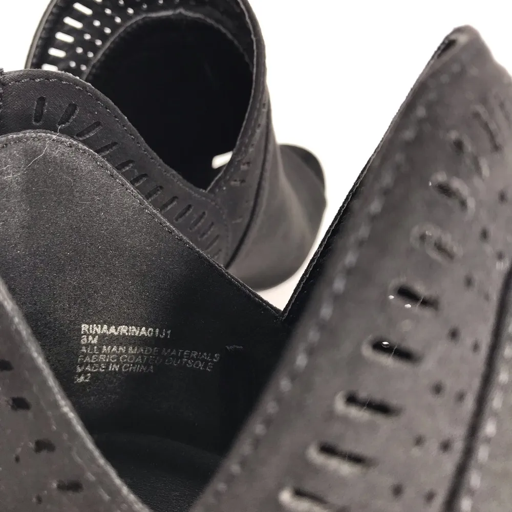 Madden Girl Cutout Open Toe Booties Size 8 - Image 8