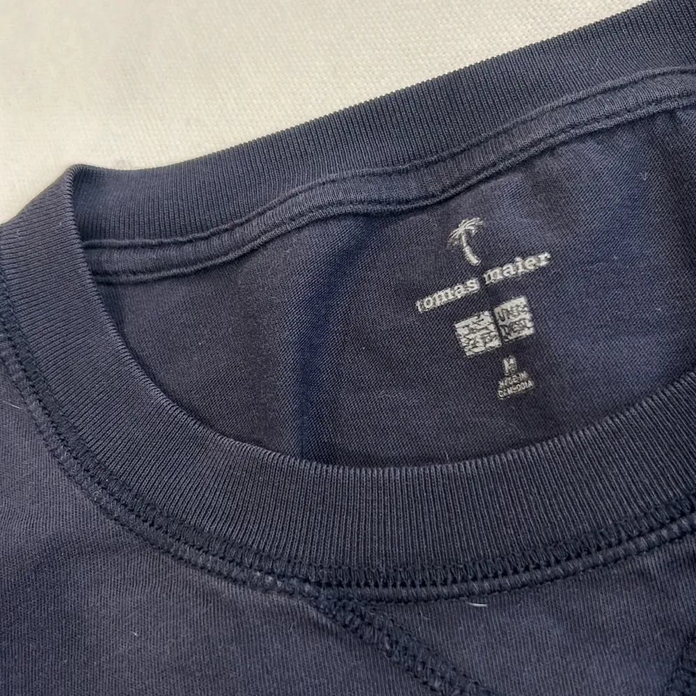 Tomas Maier X Uniqlo Navy T - Image 5