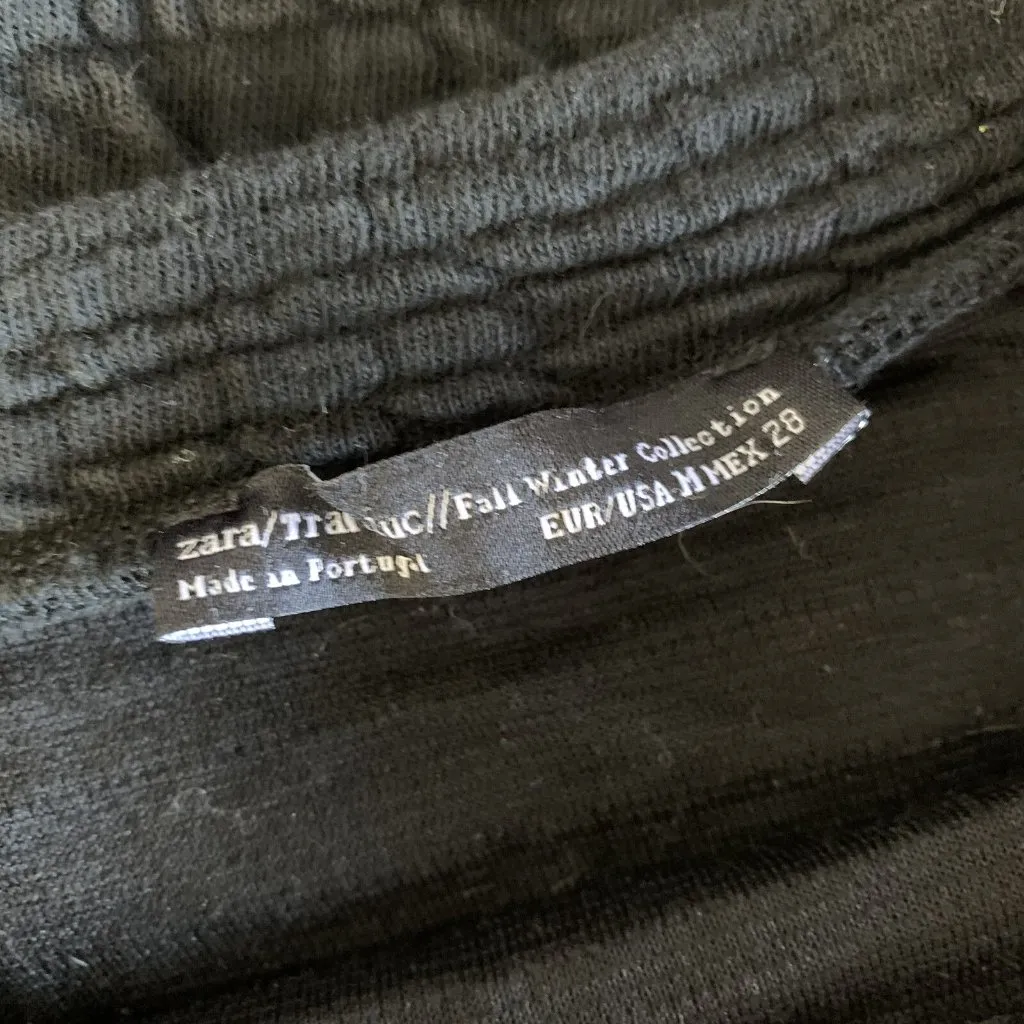 Zara Black Long Sleeve Top Medium Minimalist Workwear Casual Layer Streetwear - Image 4