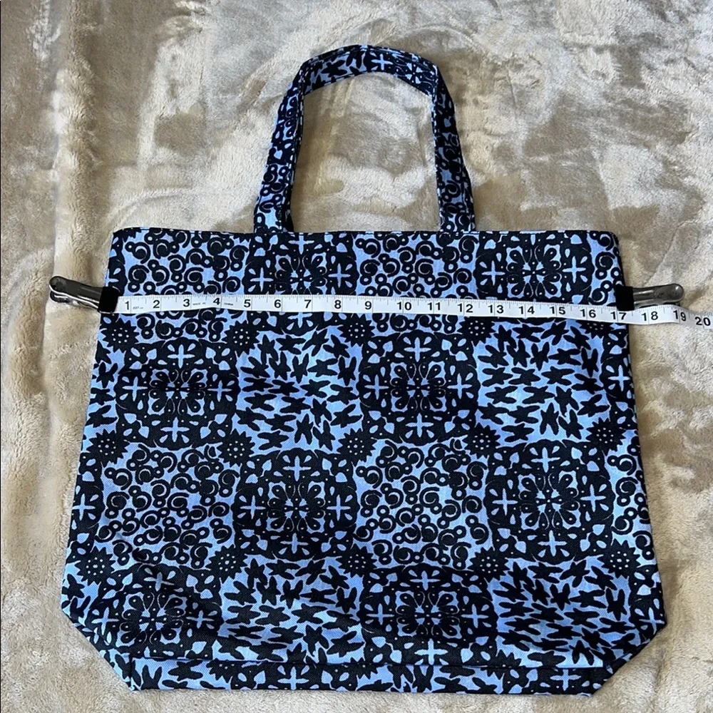 Estee Lauder Blue‎ and Black Tote Bag with Classic Design - Image 4