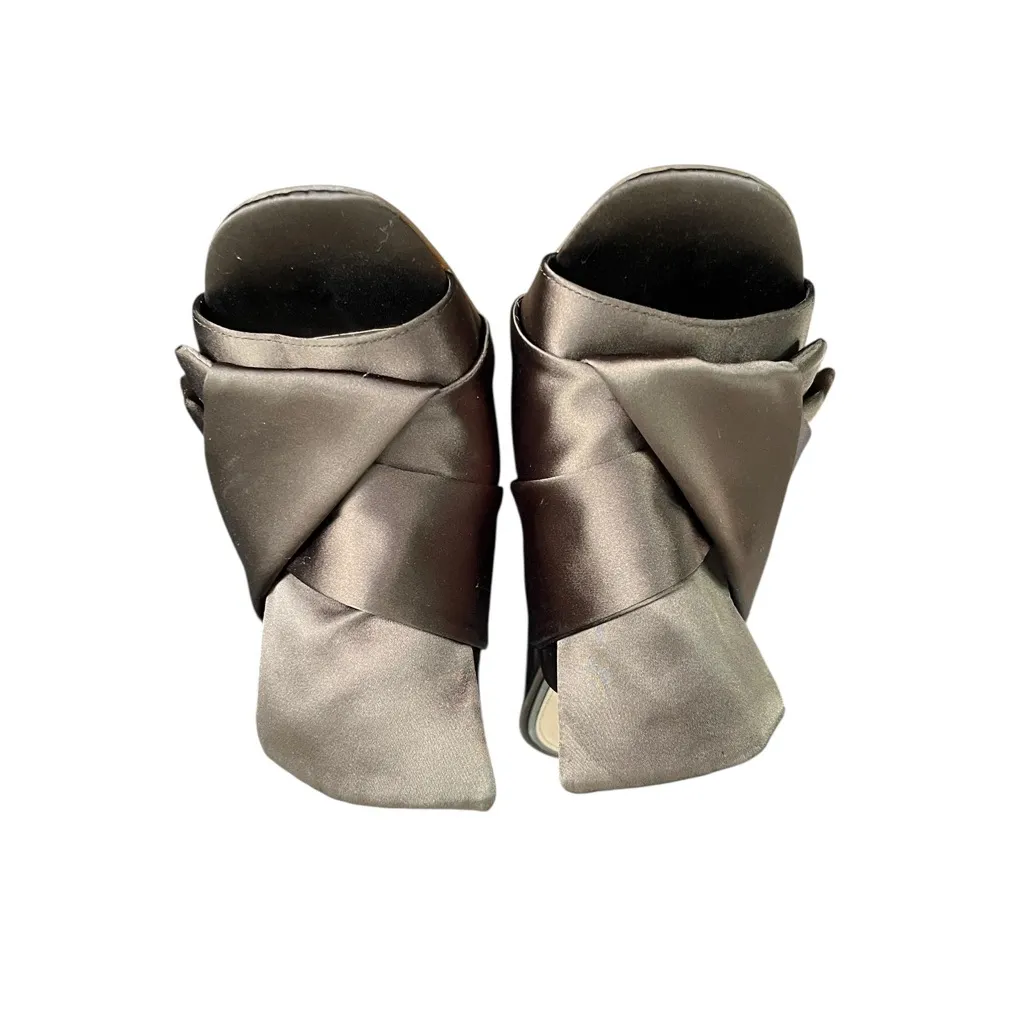 Gianni Bini Rhodes Satin Bow Detail Block Heel Platform Slide Sandals - Image 10