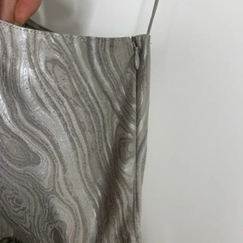 Saylor Woodgrain Jacquard One Shoulder Dress Silver Metal Womens New Small - Image 11