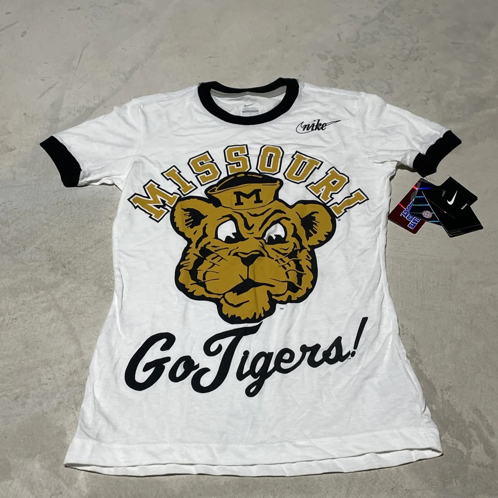 NWT Nike NCAA University Missouri Mizzou Tigers T Shirt Ringer Women's SZ M - Image 5