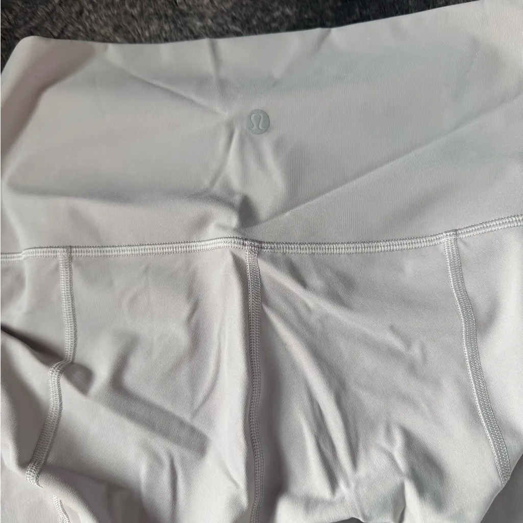 Lululemon  Athletica Light Gray Leggings - Image 5