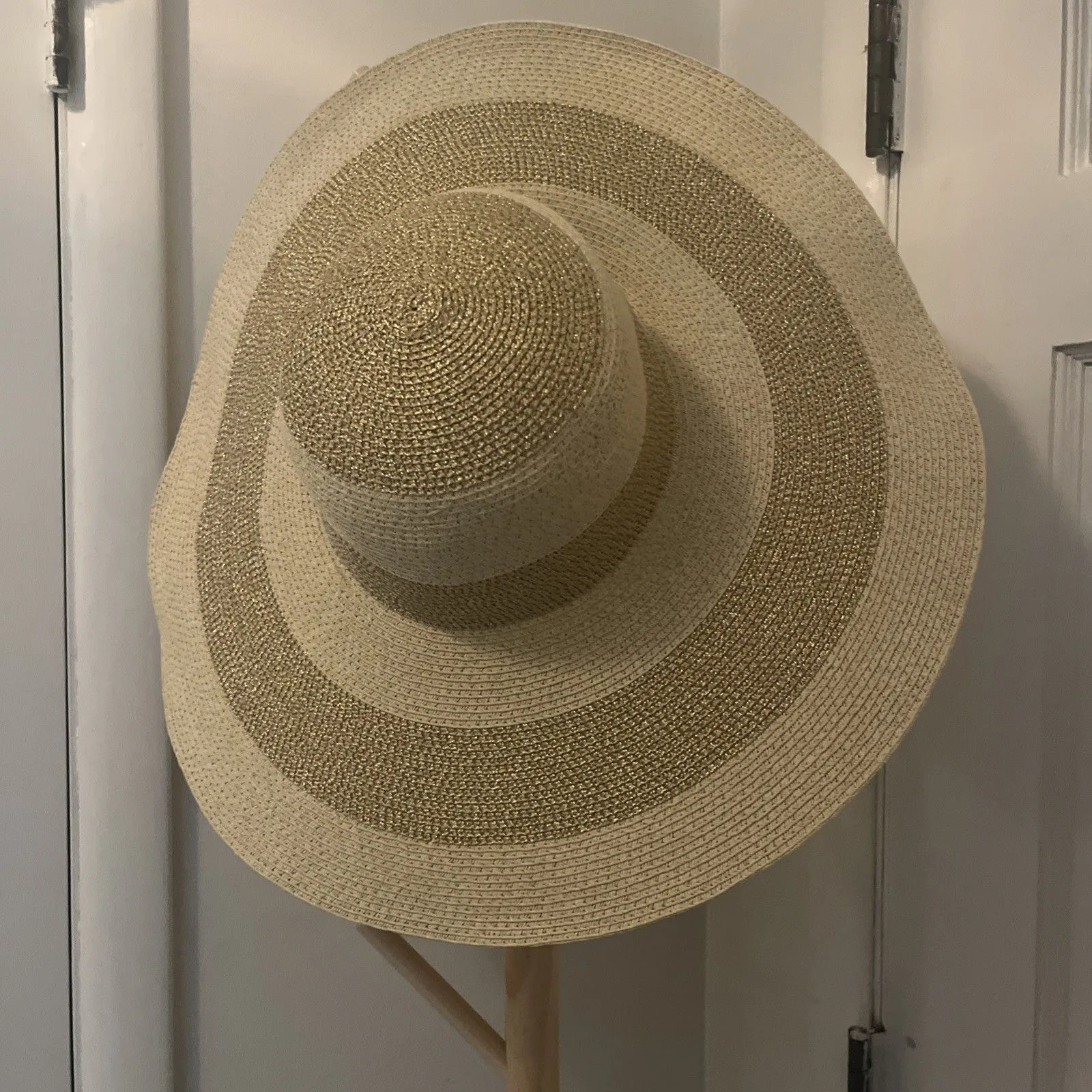 J. Crew Women’s Wide Brim Sun Hat – Tan & Gold Woven Summer Beach Hat - Image 2
