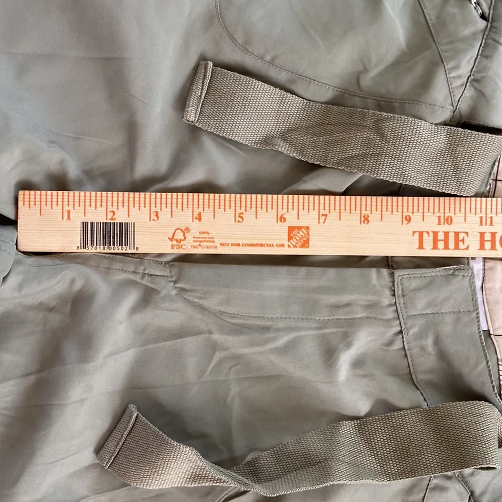 WILSON Olive Green Tennis Shorts Size Large - Image 11