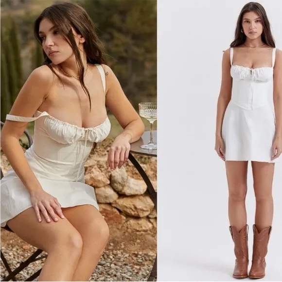 NWOT HOUSE OF CB Carlotta White Cotton Corset Mini Dress sz L - Image 2