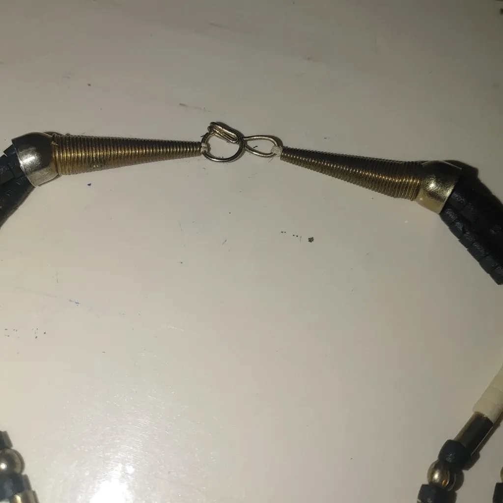 Vintage Strand Beaded Necklace White Bead Tribal Boho Design Metal Clasp Closure Gold - Image 7