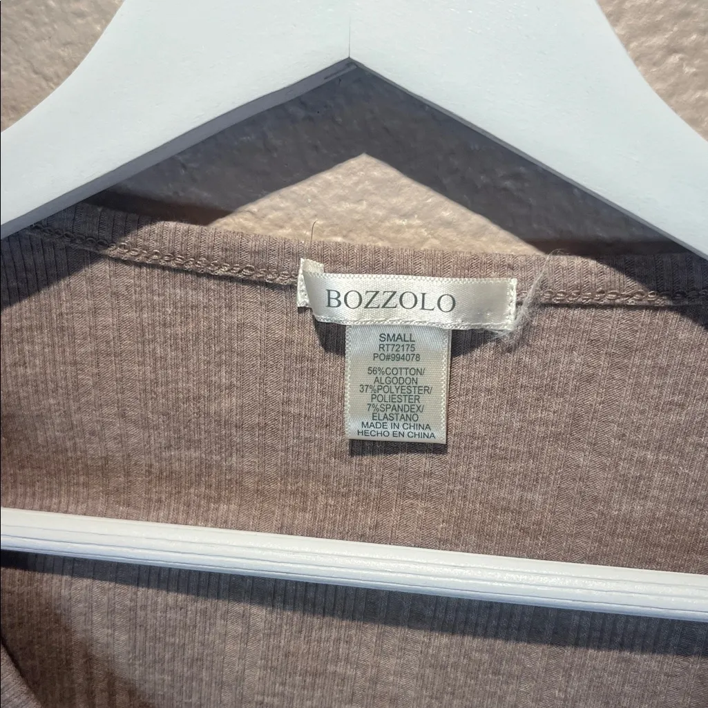 Bozzolo Women’s Cropped Henley Style Shirt Brown Taupe Size Small - Image 5