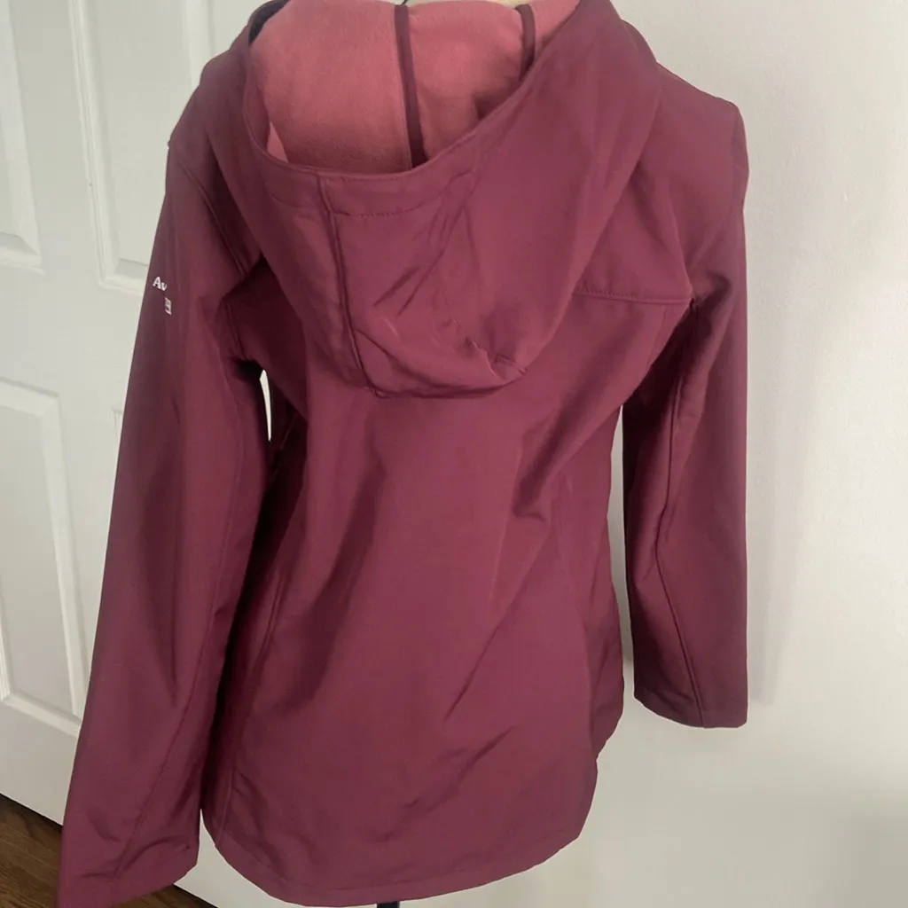 Avalanche burgundy Ski & Snow Jacket Lightweight Performance - Image 3