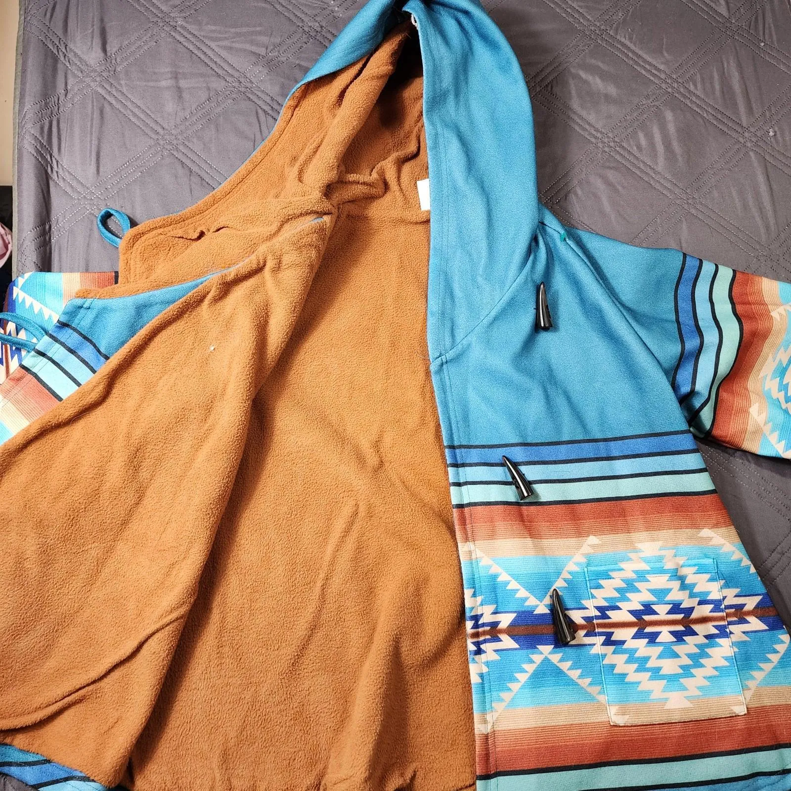 Women’s Hooded Poncho Coat Aztec South Western Fleece Long Bell Sleeve Large Blue - Image 5