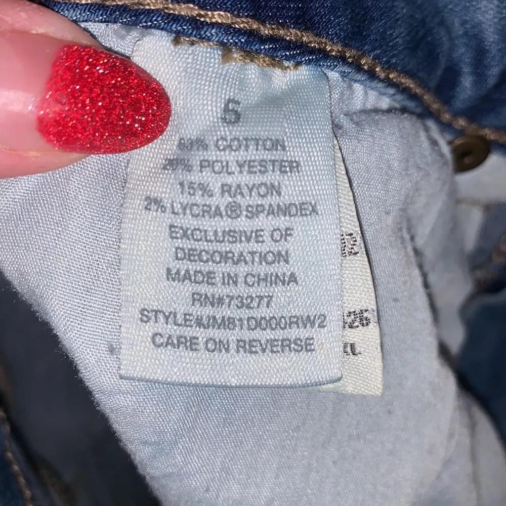 Mudd flx stretch stitched cut off jean shorts - Image 4