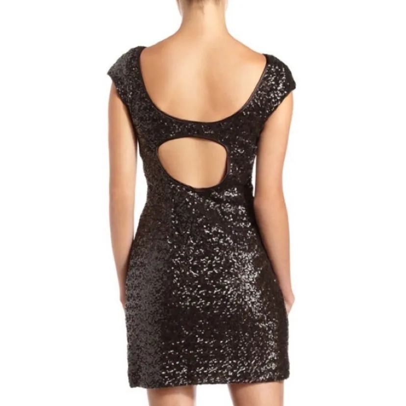 NWT, Muse Sequin Sleeveless Cut - Image 13