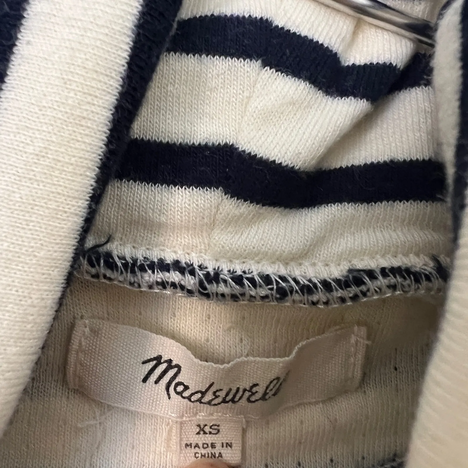 Madewell Striped White & Navy Blue Cropped Turtleneck Sweater Size XS - Image 4