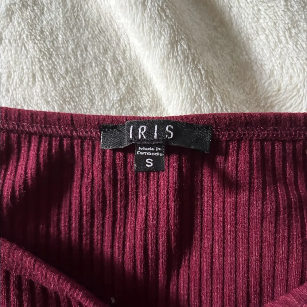 Iris  Red Cap Sleeve Ribbed Crop Blouse - Image 2