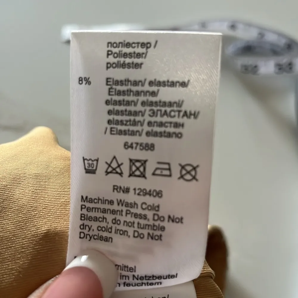 Venus  sequine bodycon low back dress - Image 4