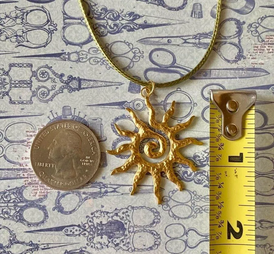 Handmade gold tone stainless steel sun boho retro vintage style necklace☀️ - Image 6