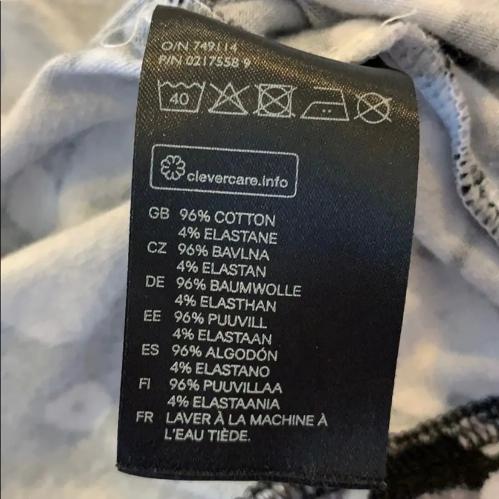 H&M Divided Black & White Floral Bodycon Dress Size Small - Image 5