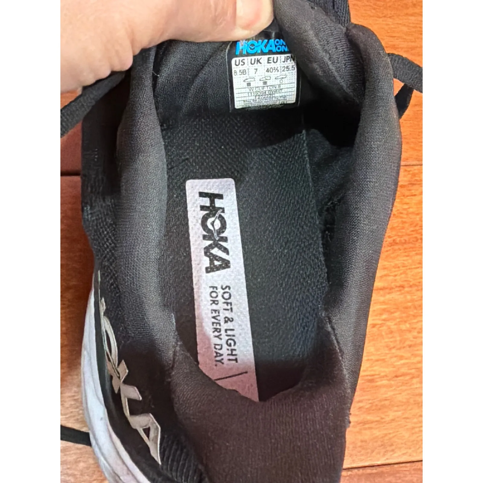 Hoka Clifton 8 Womens Running Shoes Black White Athletic Sneakers Size 8.5B - Image 6