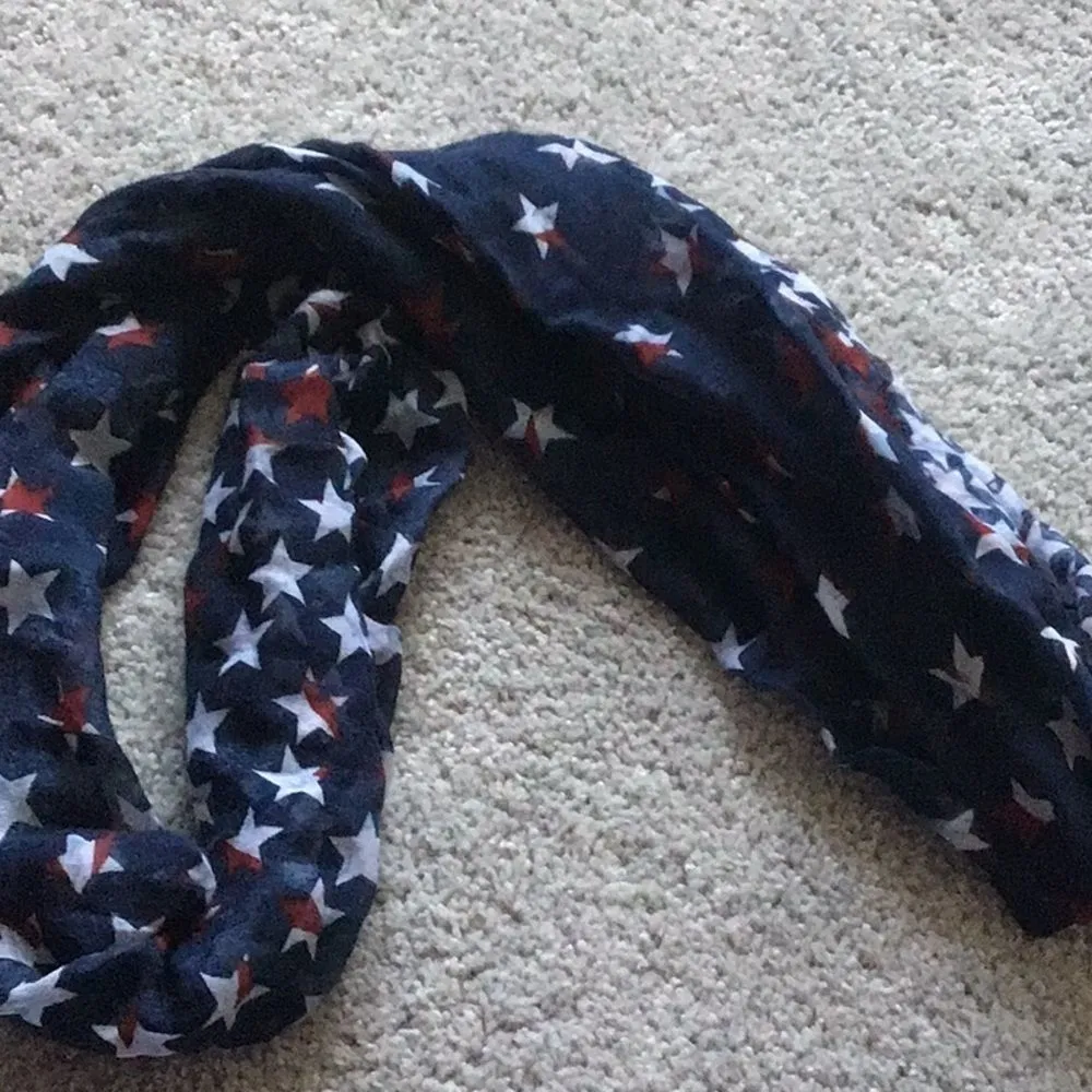 𝅺patriotic no brand infinity scarf, good condition Red - Image 3