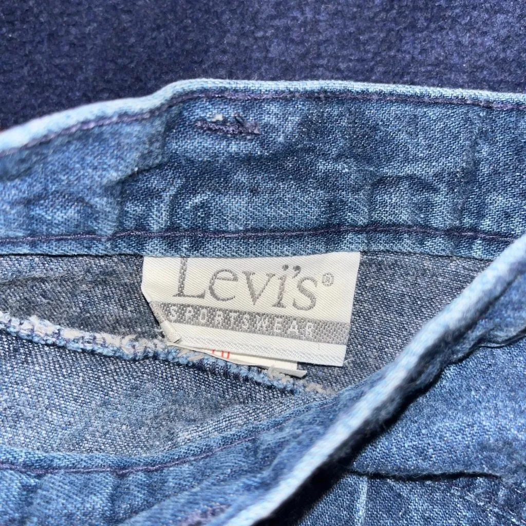 Levis sportswear Vtg 90s y2k high waisted blue jeans Made in USA 100% cotton - Image 3