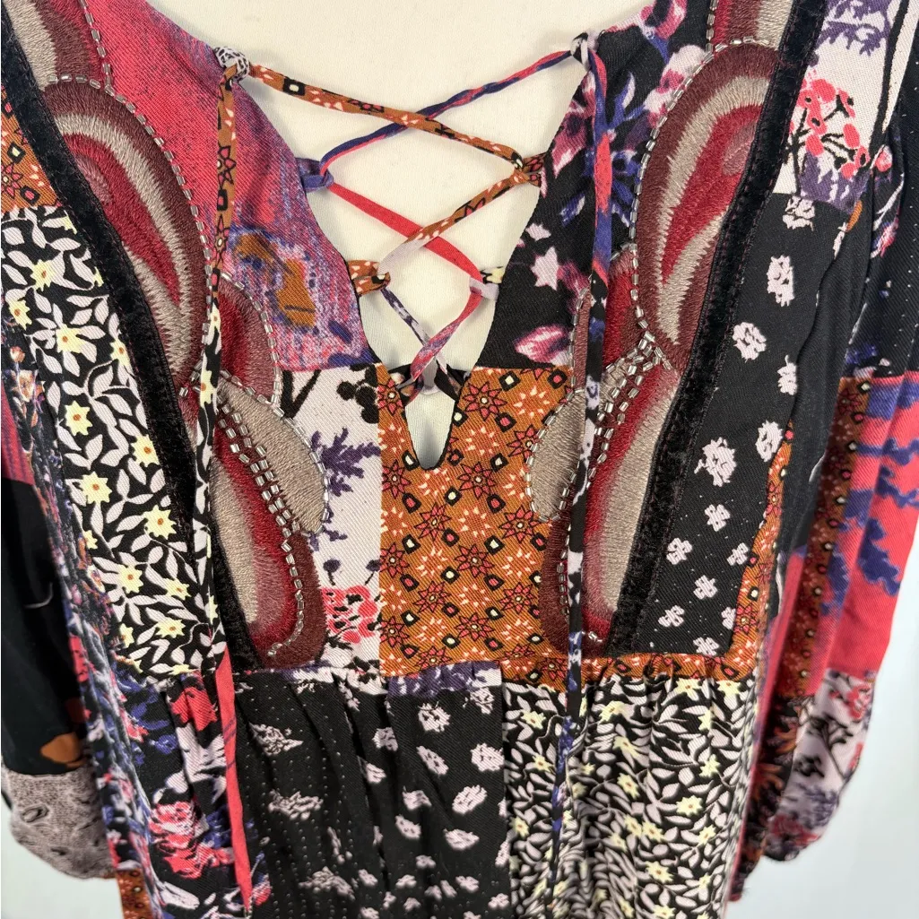 ONE SEPTEMBER Anthro Arcata Patchwork Beaded Lace Up Swing Dress Sz Small💛 Red - Image 6