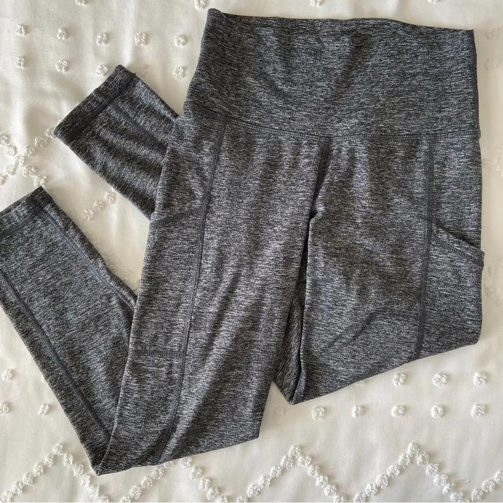 Aerie Grey Chill Play Move Legging High Rise Capri Yoga Pilates Size S Short - Image 8