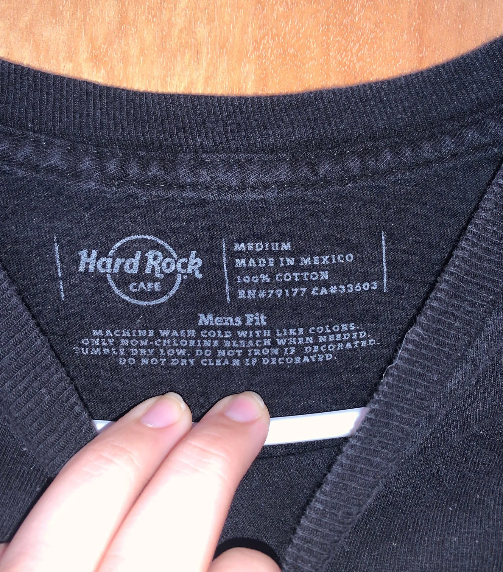 Hard Rock Cafe Vintage  Tee - Image 3