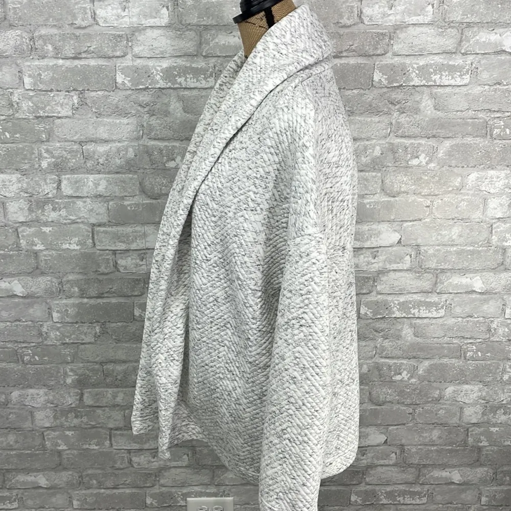 Fabletics Vanessa Quilted Cardigan Jacket - Image 3