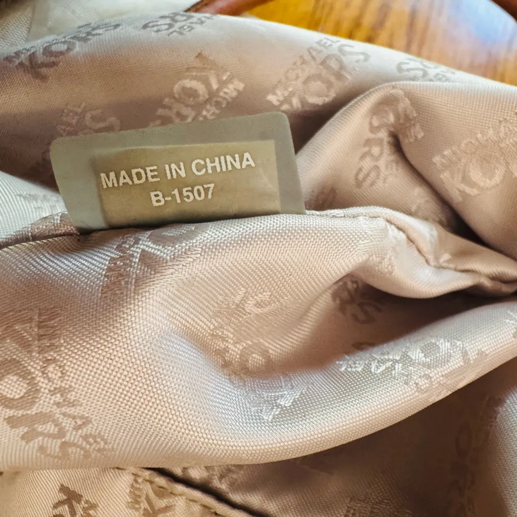 MICHAEL KORS RING TOTE,VANILLA WHITE+BROWN, TASSEL,SHOULDER BAG - Image 7